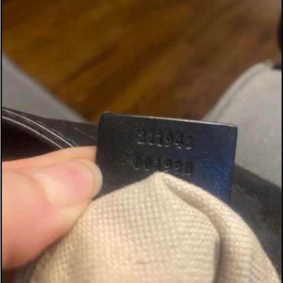 Gucci Large  Sukey Hobo Bag - Picture 6 of 6